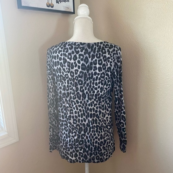 Mario Serrani Italy long sleeve animal print top, Sz. M - Picture 4 of 8